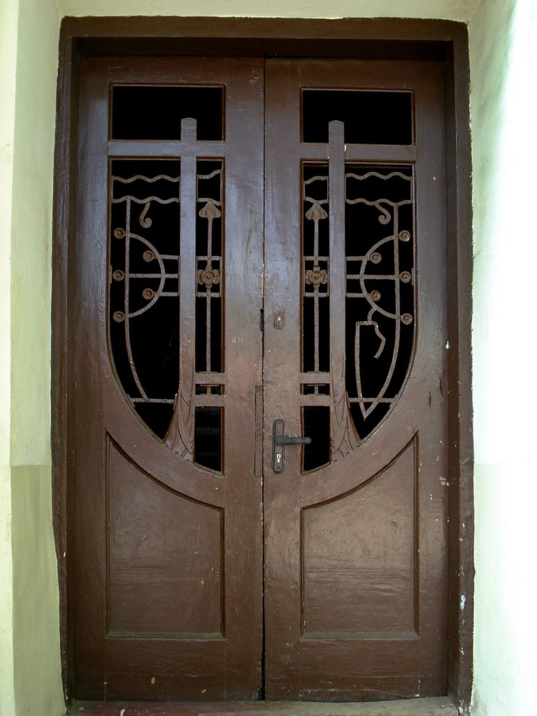 Doors 15